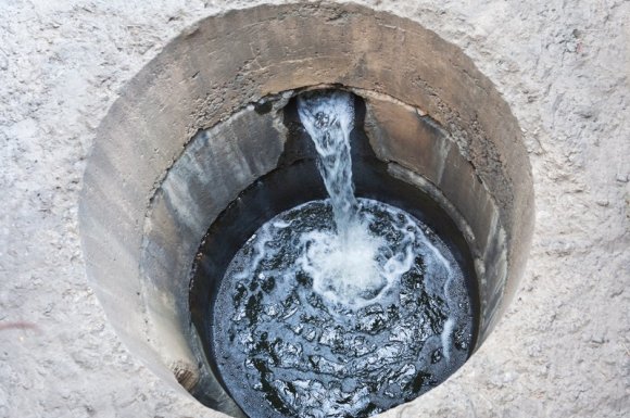 Curage canalisation eaux usées L’Étang-Salé